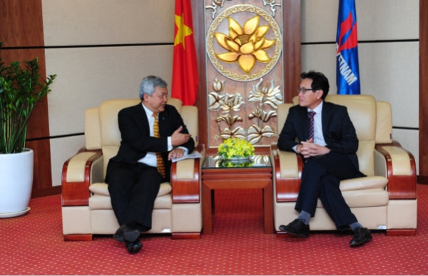 Tổng Giám đốc Tập đoàn tiếp Đại sứ In-đô-nê-xi-a tại Việt Nam