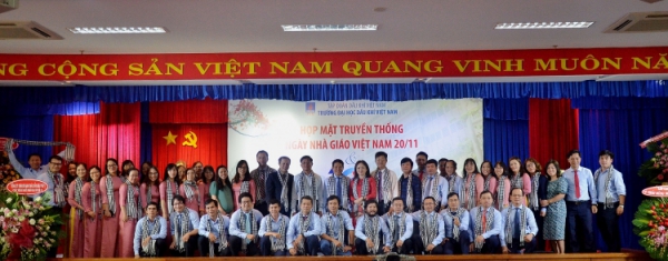 PVU tổ chức kỷ niệm Ngày Nhà giáo Việt Nam và 10 năm thành lập