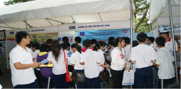 Ngày hội tư vấn tuyển sinh - hướng nghiệp năm 2012 tại thành phố Hồ Chí Minh