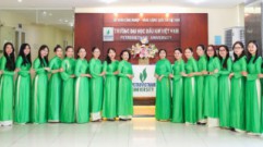 PVU rộn ràng “Tuần lễ áo dài” chào mừng Ngày Phụ nữ Việt Nam 20/10