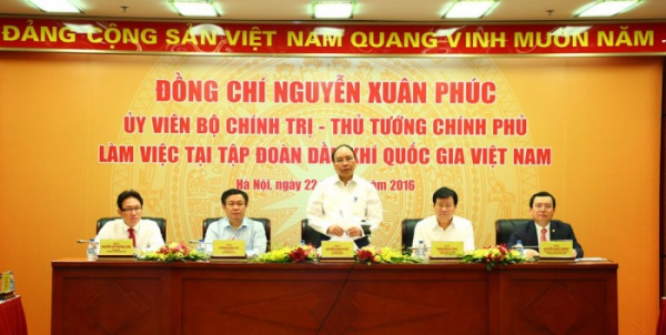 Thủ tướng Chính phủ Nguyễn Xuân Phúc làm việc với Tập đoàn Dầu khí Việt Nam