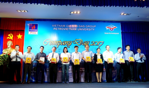 14 doanh nghiệp tham gia Ngày hội hướng nghiệp “Company Day 2017”