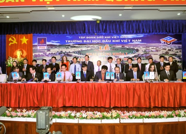 Lễ Khai giảng Khóa I năm học 2011-2012