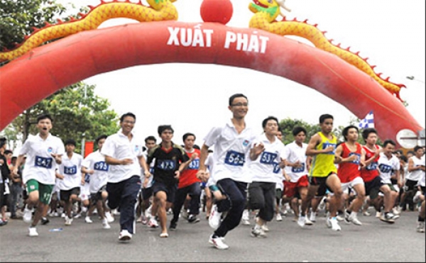 Sinh viên PVU tham gia Giải Việt dã truyền thống Báo Bà Rịa-Vũng Tàu lần thứ XVI năm 2013