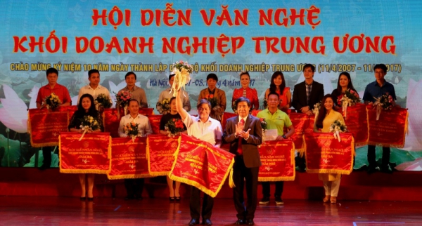 Bế mạc Hội diễn văn nghệ Khối Doanh nghiệp Trung ương