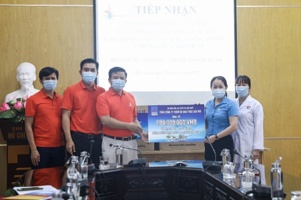 Petrovietnam dành 30 tỷ đồng ủng hộ Quỹ vắc-xin phòng Covid-19
