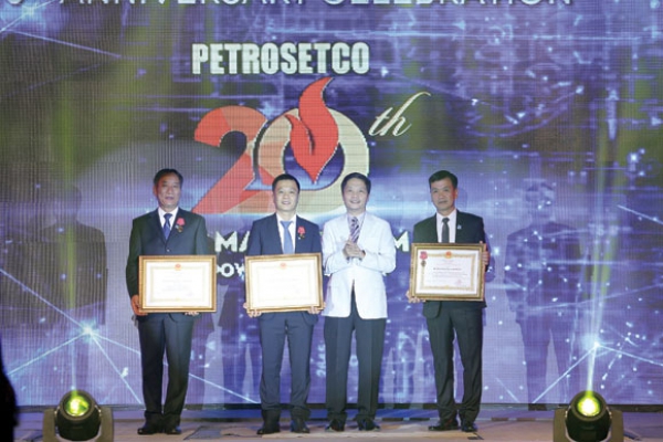 Con nhà nghèo phải nỗ lực