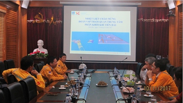 Lãnh đạo Vietsovpetro làm việc với Trung tâm phân phối khí Tiền Hải