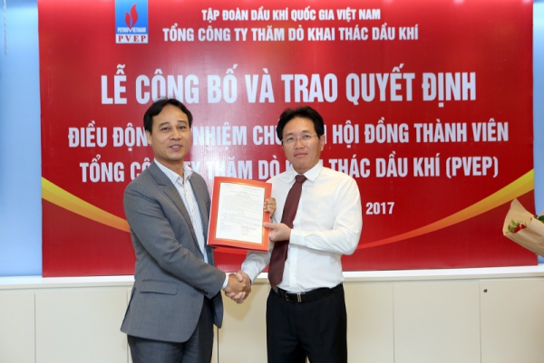 Trao quyết định điều động bổ nhiệm Chủ tịch Hội đồng Thành viên PVEP