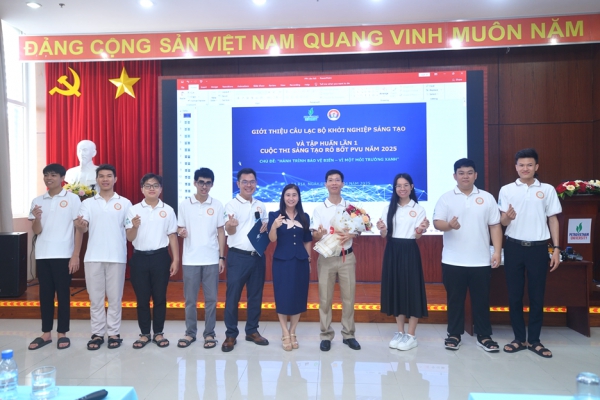 Hơn 150 học sinh, sinh viên tham dự tập huấn lần 1 cuộc thi sáng tạo Robot PVU năm 2025