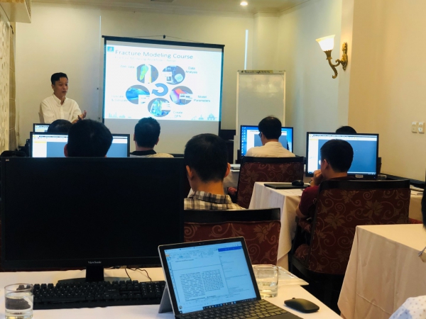 ATC tổ chức khóa học “Fractured Reservoir Modelling and Simulation”