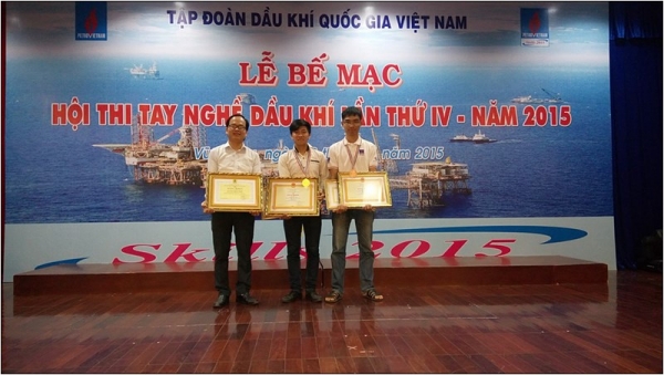 Sinh viên PVU đạt 01 giải nhất và 01 giải ba tại Hội thi tay nghề Dầu khí năm 2015